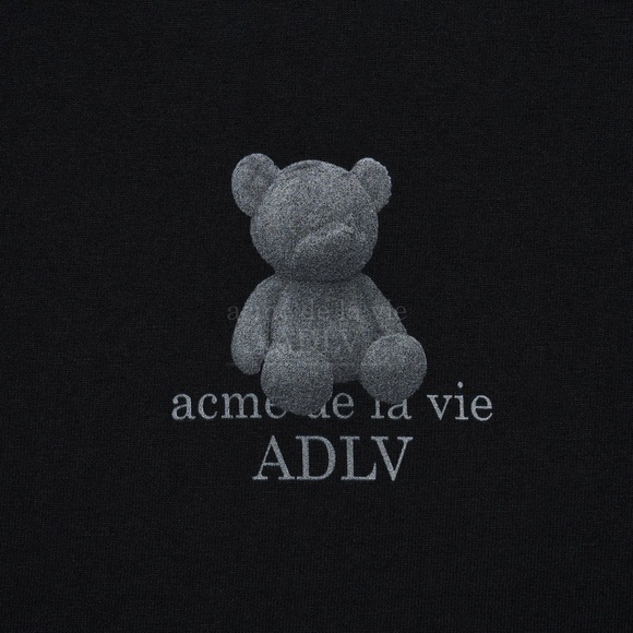 [acmé de la vie] FUZZY BEAR SHORT SLEEVE T-SHIRT BLACK - Picture 5 of 6
